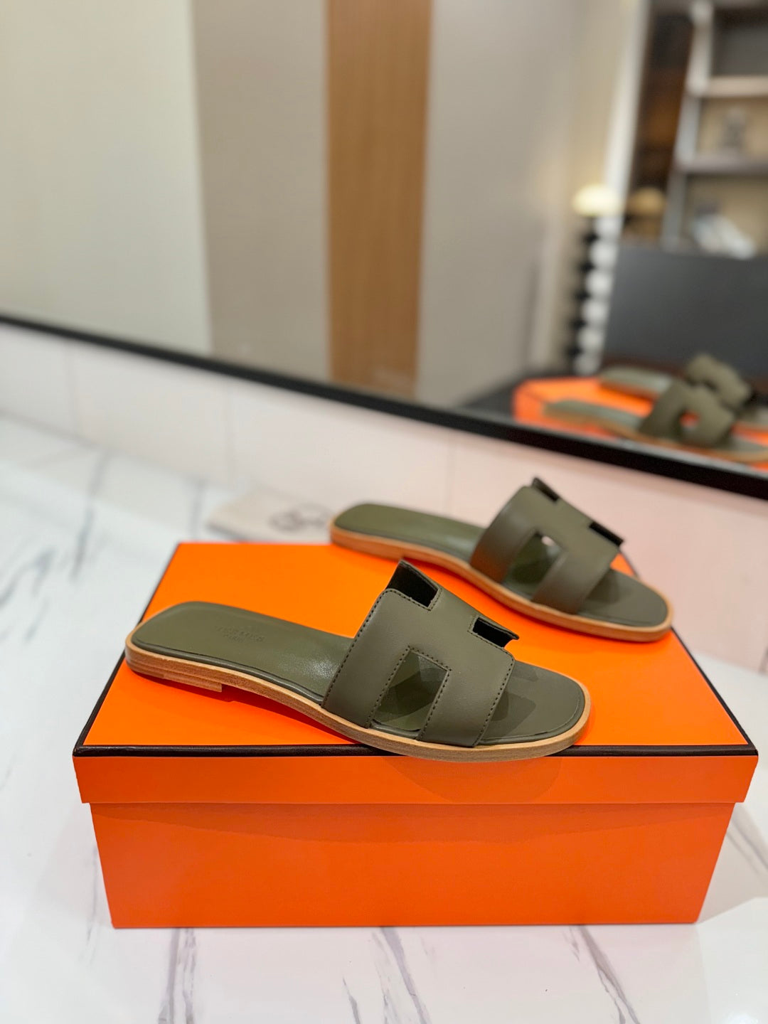 Hm Oran Sandal Army Green Cowhide 294850