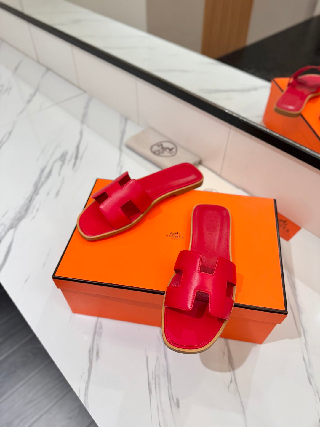 Hm Oran Sandal Red Cowhide 294856