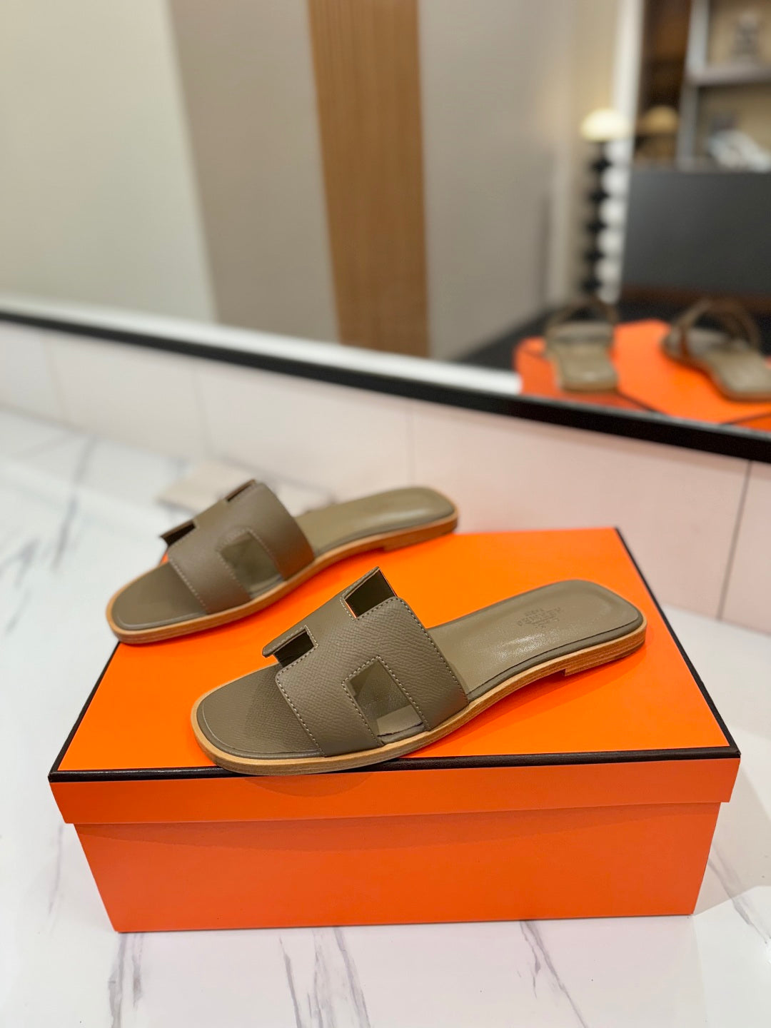 Hm Oran Sandal Etoupe Goatskin 294865