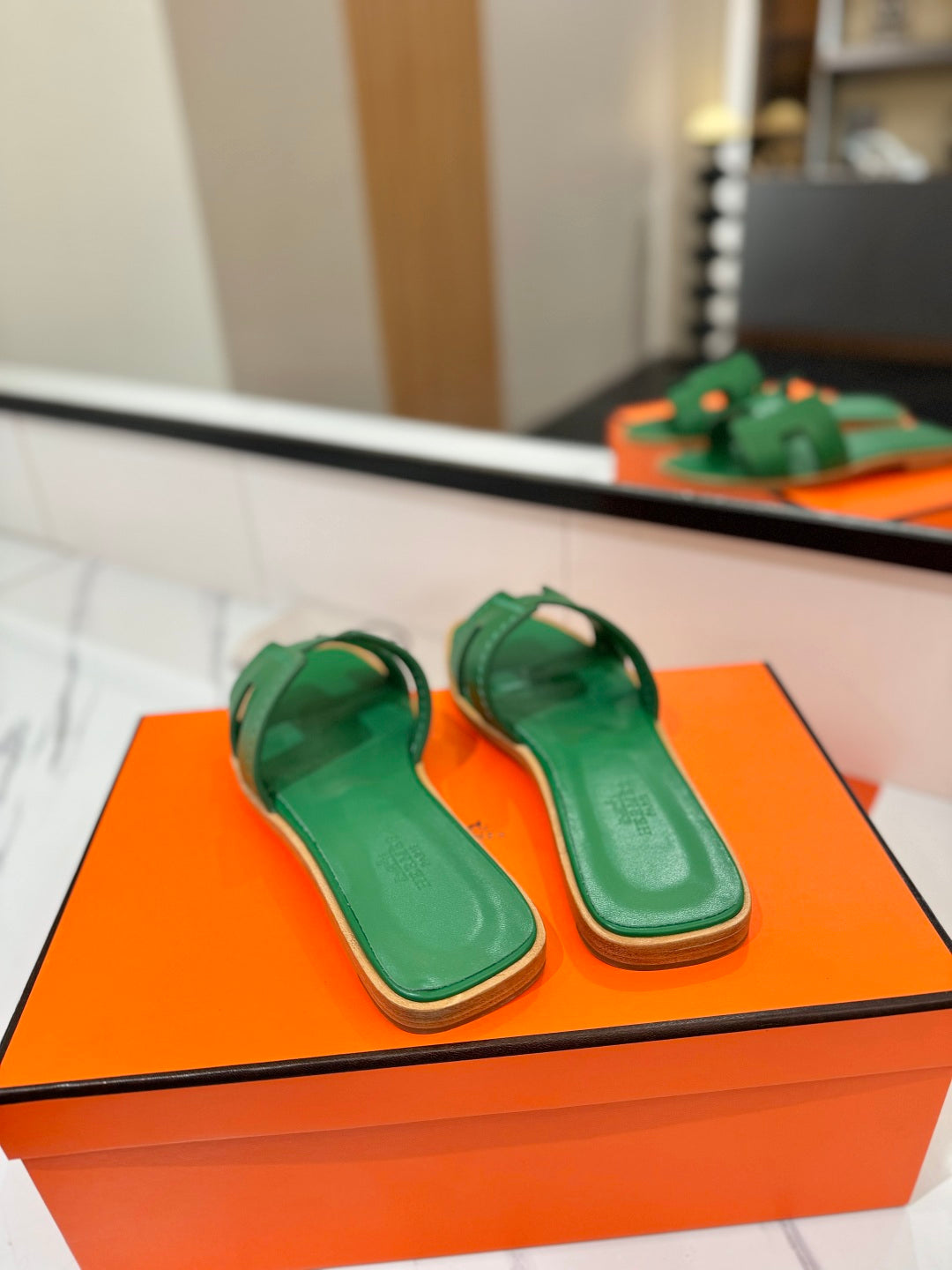 Hm Oran Sandal Green Perforate Cowhide 294880