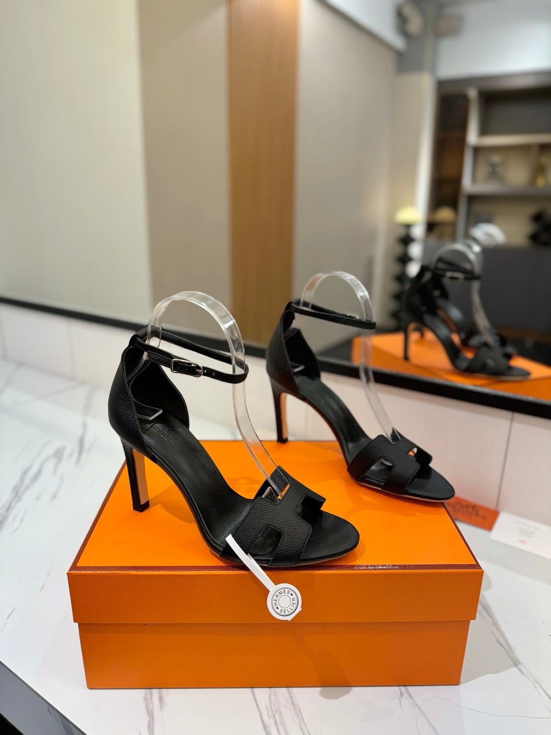 Hm Joy Heeled Sandals Black Cowhide 294901