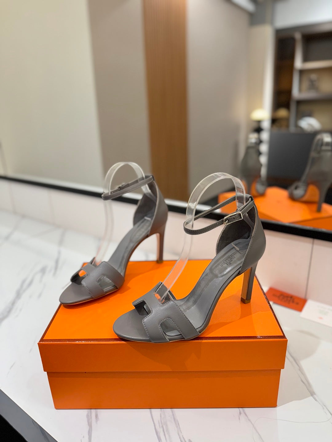 Hm Joy 90MM Heeled Sandals Gray Flat Cowhide 294925
