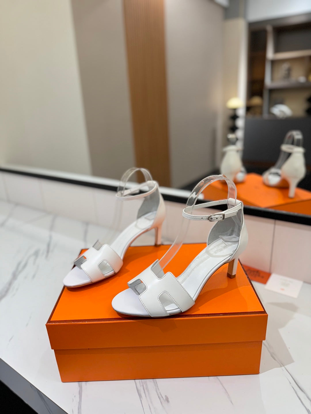Hm Joy 65MM Heeled Sandals White Flat Cowhide 294931