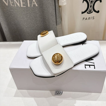 Loewe 25 Pebble Slide White Calfskin
