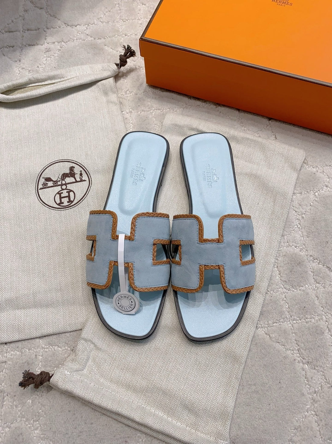 Hm 26S Oran Sandal Light Blue Grey Suede Goatskin 724349