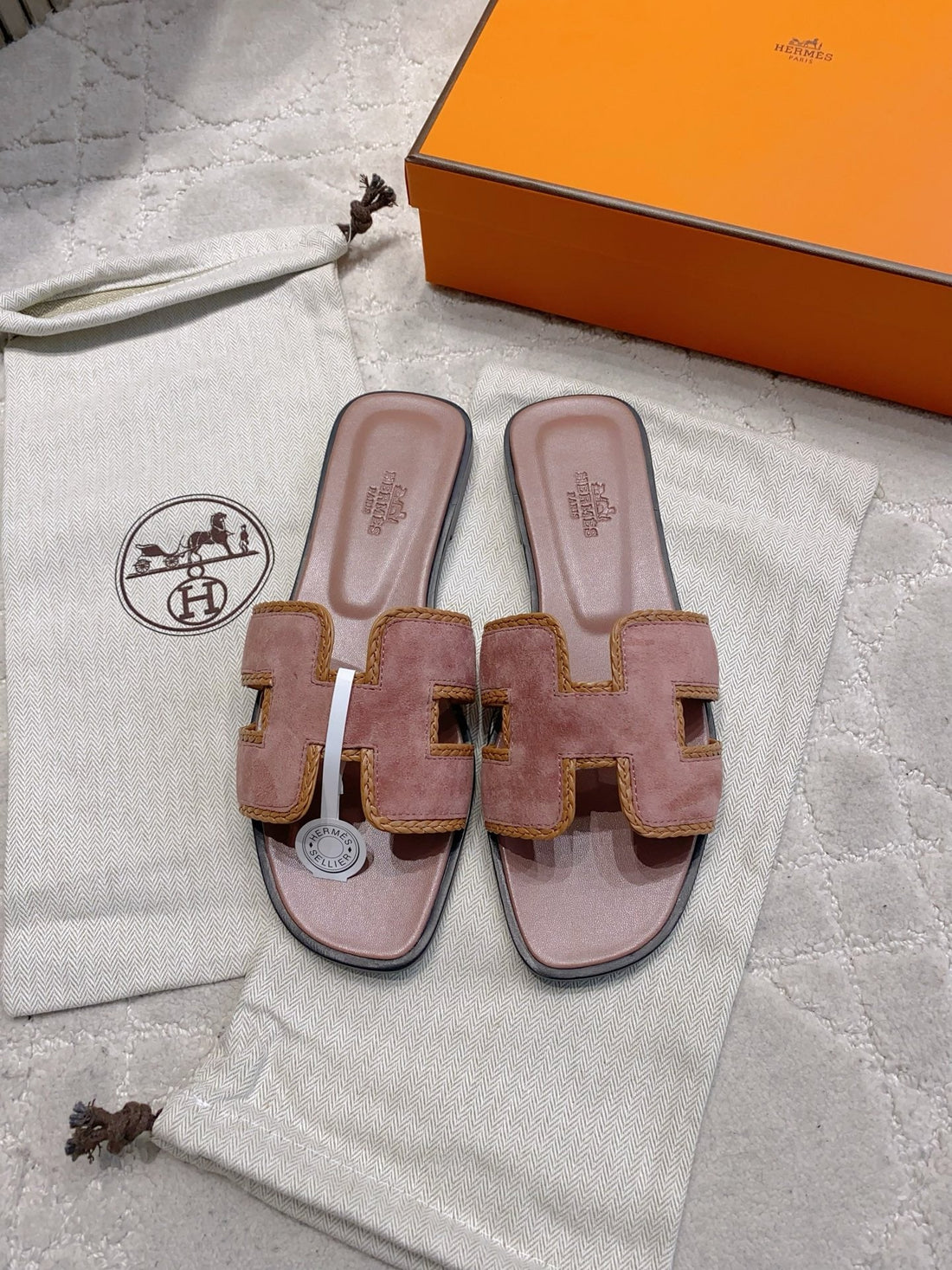 Hm 26S Oran Sandal Dusty Rose Suede Goatskin 724348