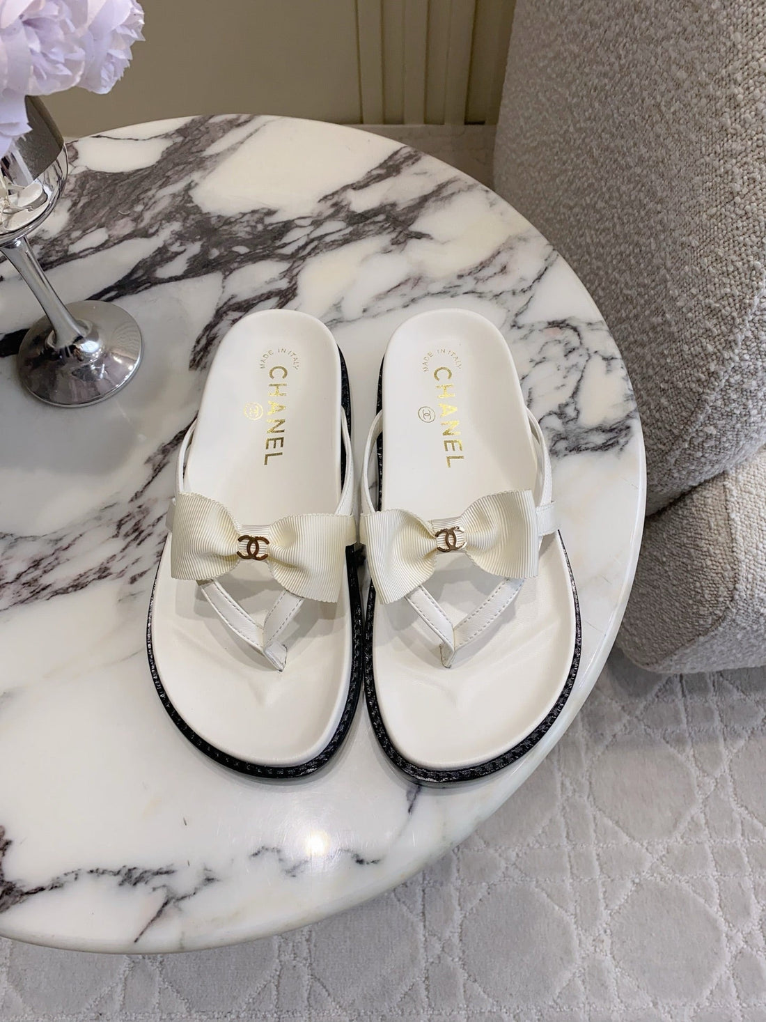CC 26S Bow Thong Sandals White Lambskin 723724