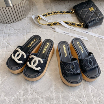 CC Logo Platform Sandals Black Lambskin 723734