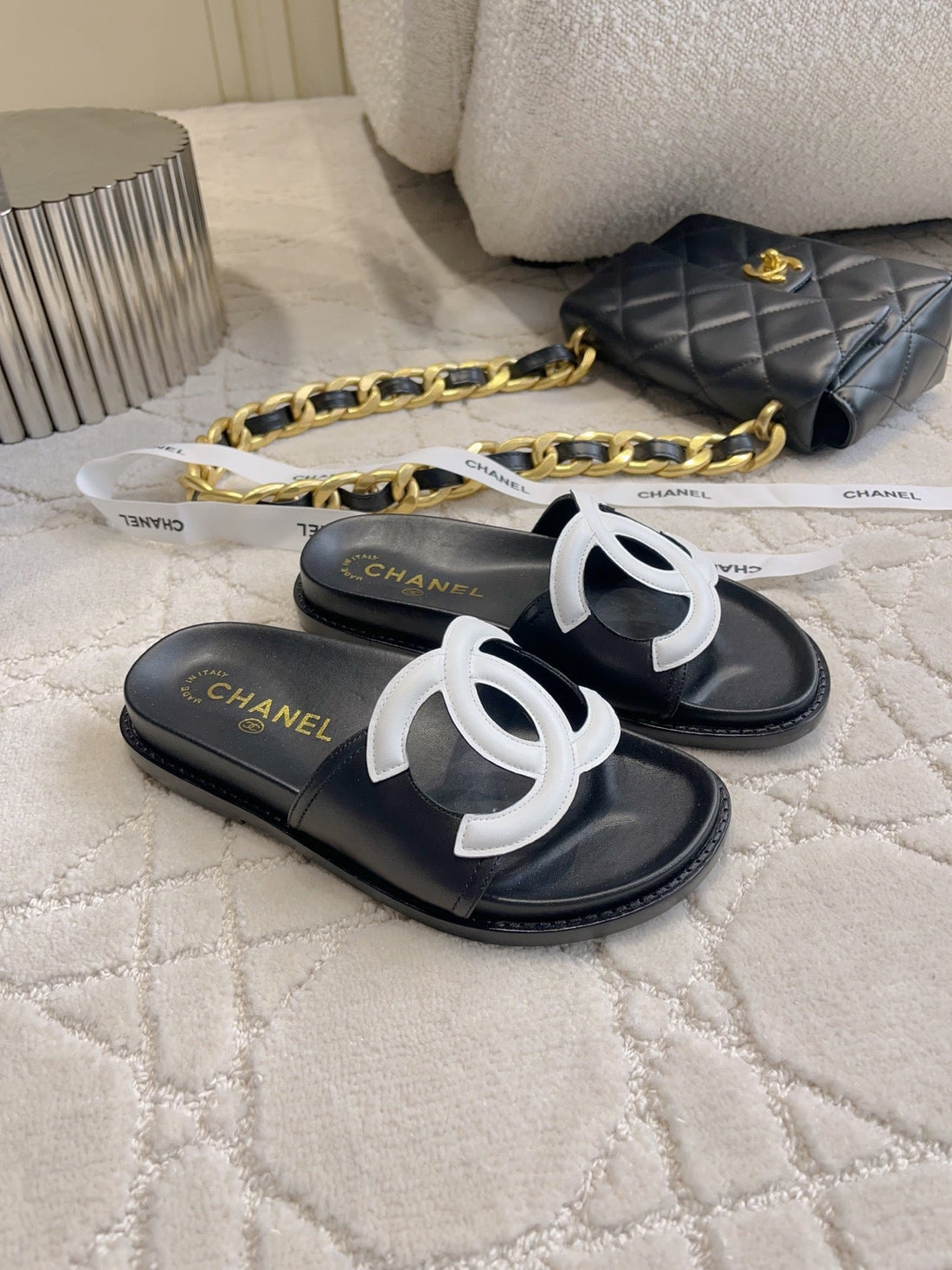 CC Logo Slide Black Lambskin 723797