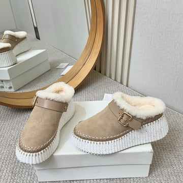 Chloé Nama Shearling-Lined Mule Beige Suede 528077