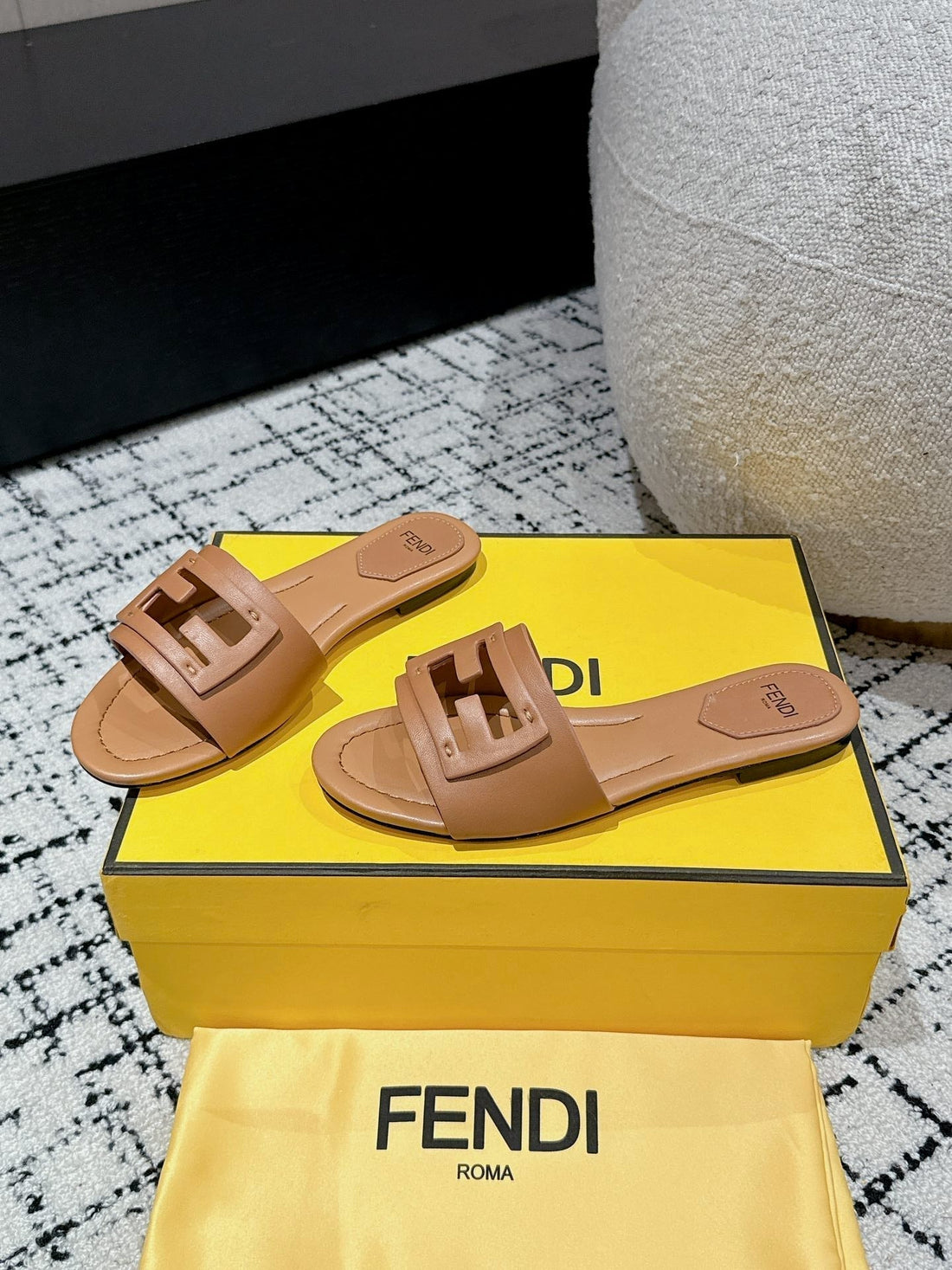 Ff Baguette Light Brown Leather Slide