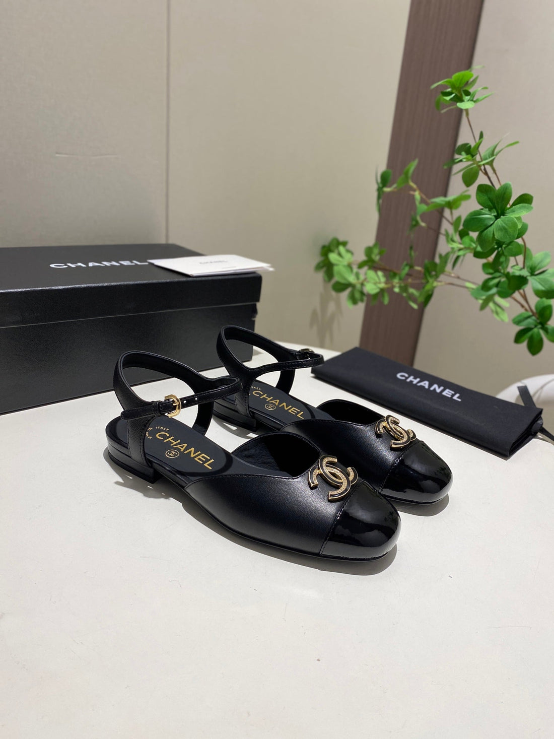 CC 25P Double-Buckle Mary Jane Sandals Black Sheepskin 466991