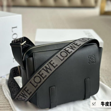Xs Military Messenger 25 Bag In Black Calfskin