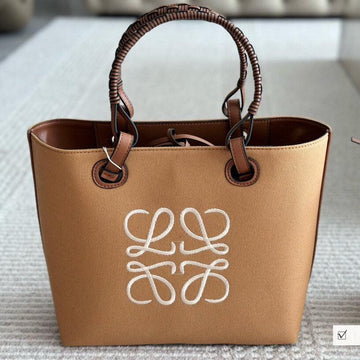 Loe Medium 27 Bag In Camel Brown Canvas