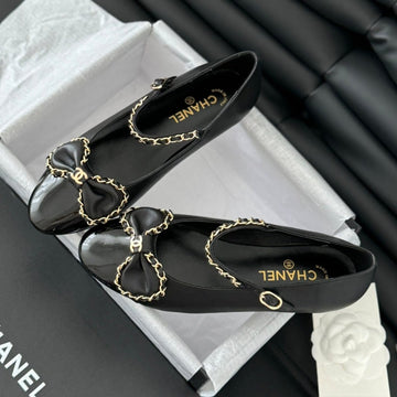 CC Ballet Flats In Black Lambskin With Gold Hardware