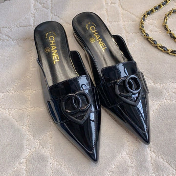 Flat Mule 2 Cm In Black Patent Calfskin