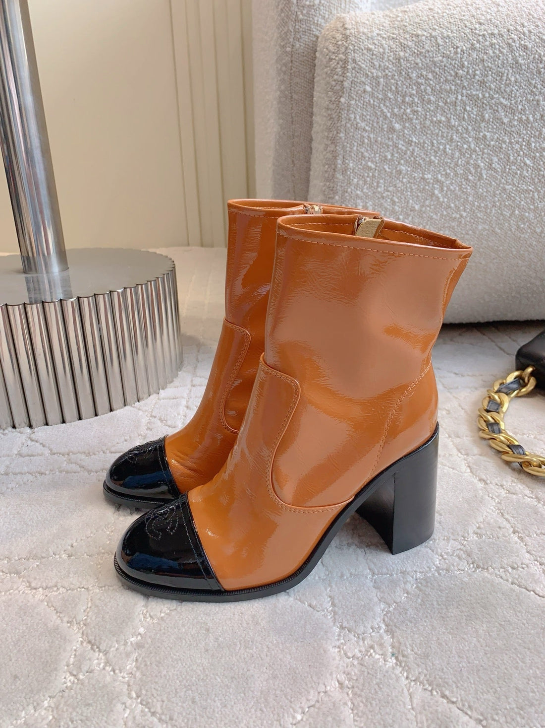 CC 25 Heeled Short Boot Camel Brown Mix Black Patent Leather 516678