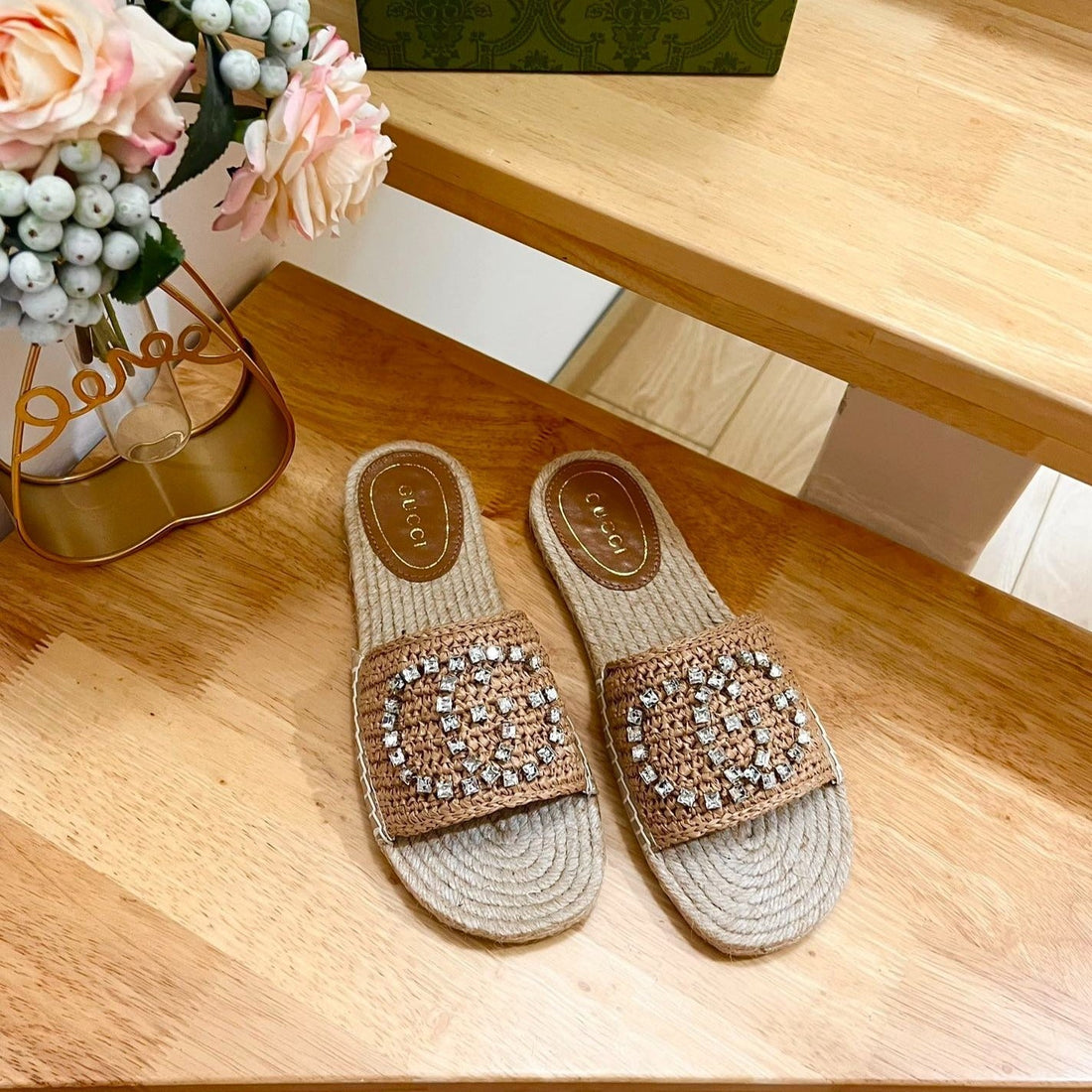GG Casual Style Logo Sandals Brown Caramel