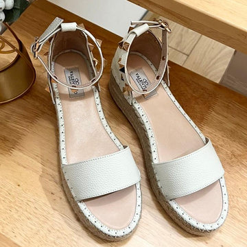 Rockstud Flatform Sandal In White Calfskin