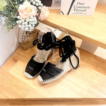 CD FW26 Wedge Sandals Black Sheepskin 692257