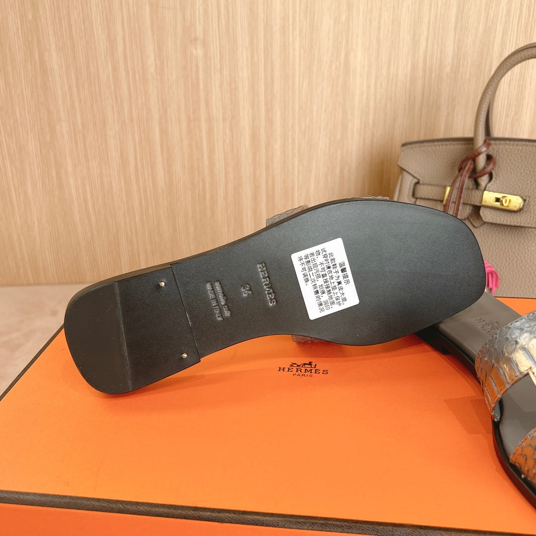 Hm Oran Sandals Grey Calfskin 312775