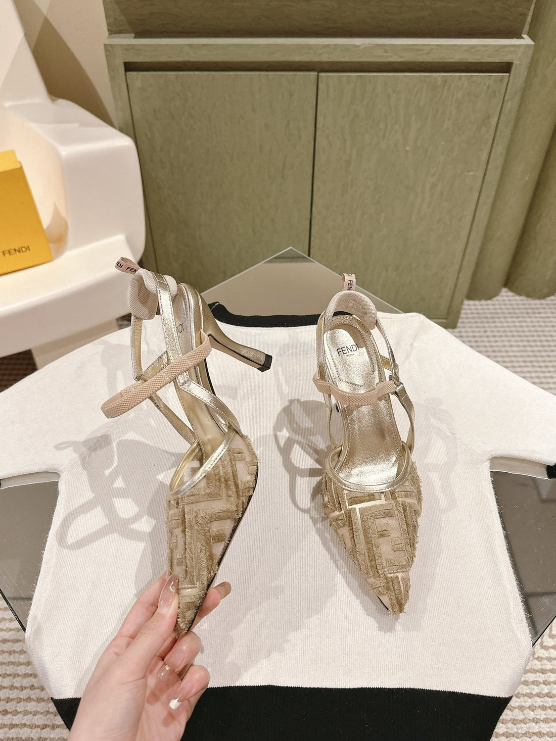 Fendi Colibrì High-Heeled Slingbacks 75MM In Light Gold Fabric