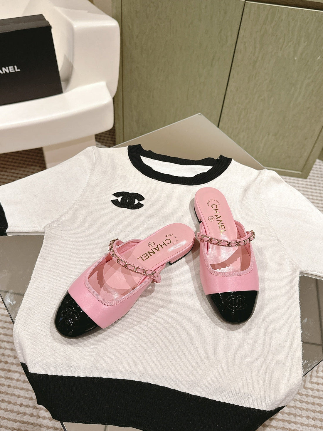 CC Mule Leather Chain Pink Calfskin Black Patent Calfskin
