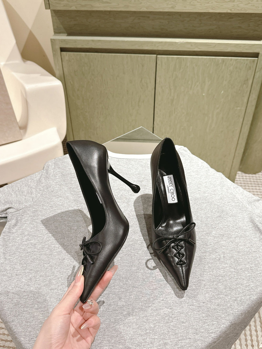 Jimmy Scarlett 90MM In Black Lambskin Pumps 813461