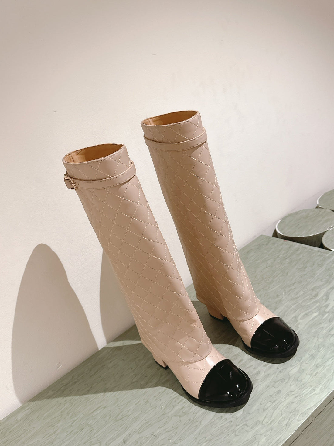 CC 24SS Fold-Over High Boots 40MM Beige Quilted Sheepskin 447475