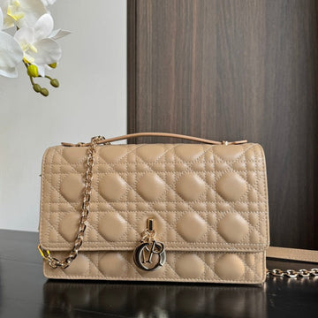 Miss CD 24CM Beige Lambskin