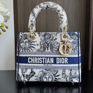 Medium Lady 24 Blue White Embroidery