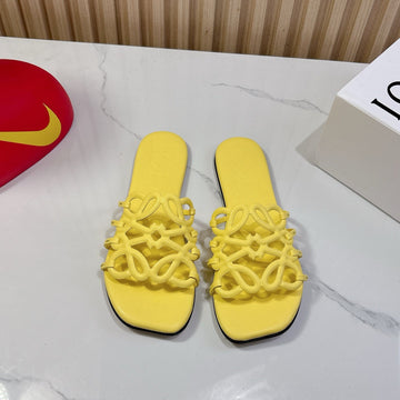 Petal Anagram Slide In Yellow Soft Calfskin 273742