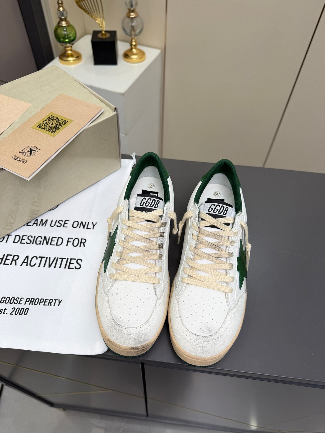 Golden Goose 26S Ball Star Sneakers White Green Leather 735898