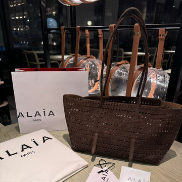 Neo Mina 32 Bag In Chocolate Vienne Suede