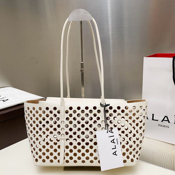 Neo Mina 32 Bag In White Perforated Calfskin