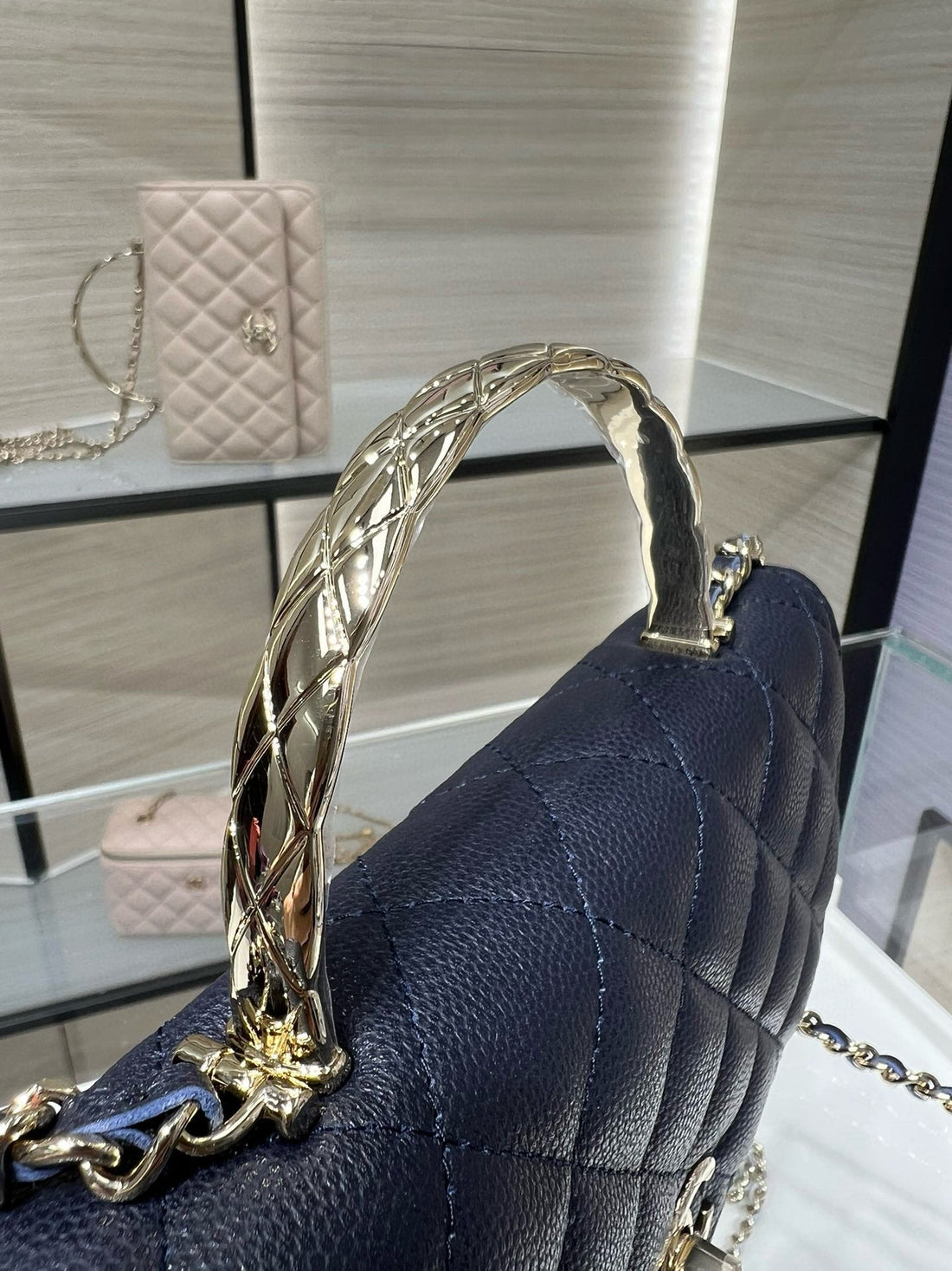 CC 25S Woc Top Handle 19CM Dark Blue Grained Calfskin Light Gold Hardware
