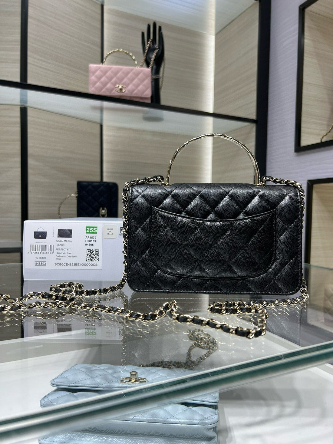 CC 25S Woc Top Handle 19CM Black Grained Calfskin Light Gold Hardware