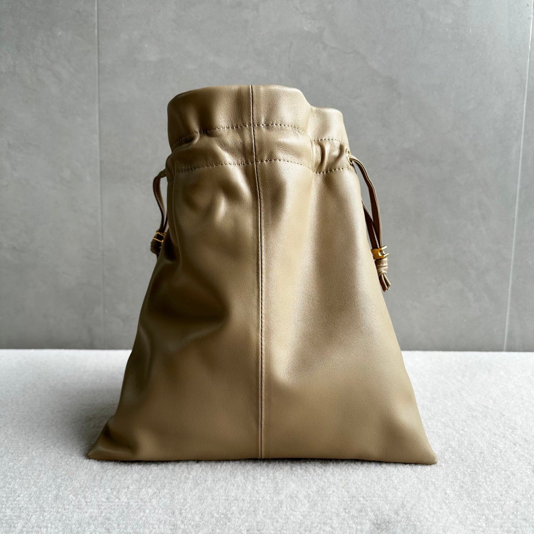 Cl Crystal Pouch Taupe Lambskin