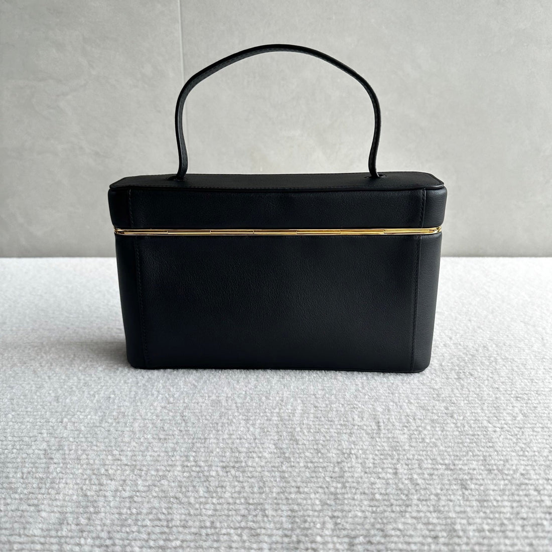 Cl 26S Rectangle Black Supple Calfskin