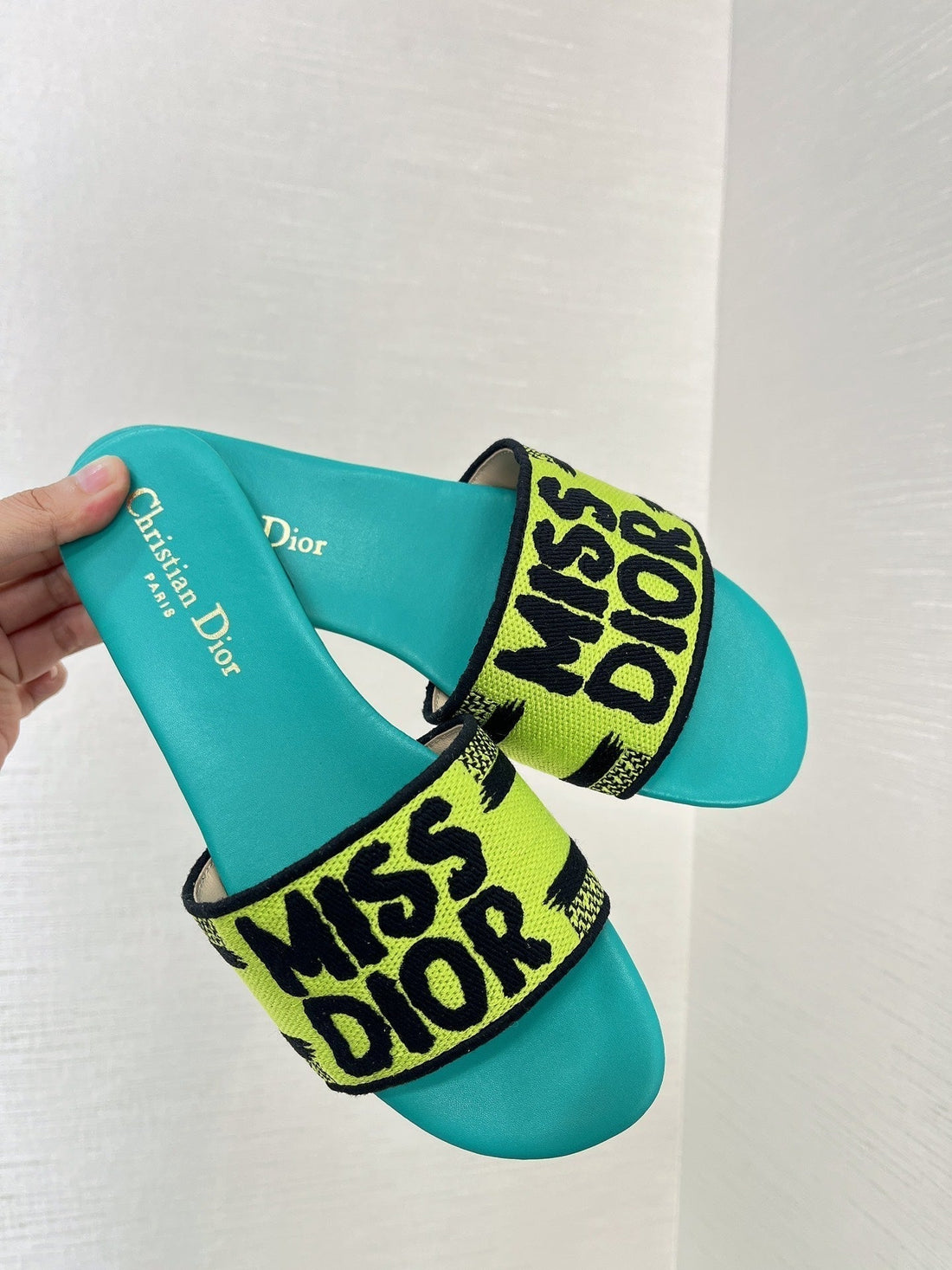 Dway Slide Embroidered Lime Blue Cotton