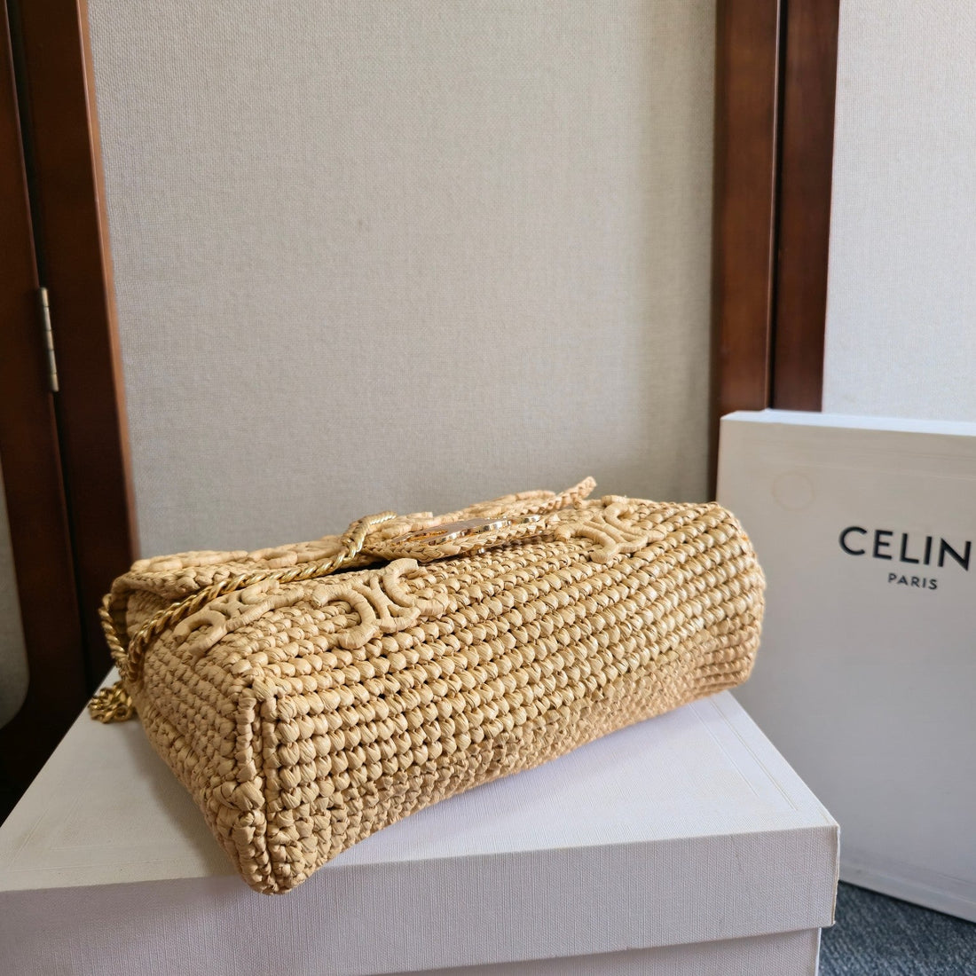 Cl Medium Victoire Bag 25CM Beige Raffia 288855
