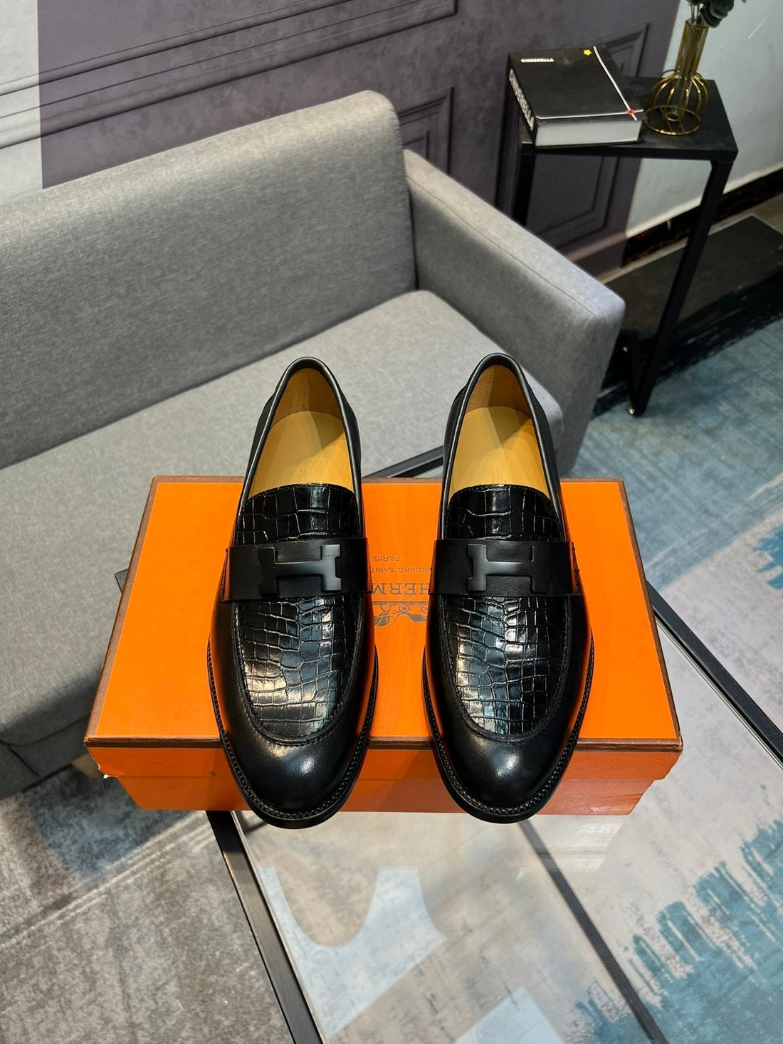 Hm Paris Loafer Black Calfskin With Crocodile Motif