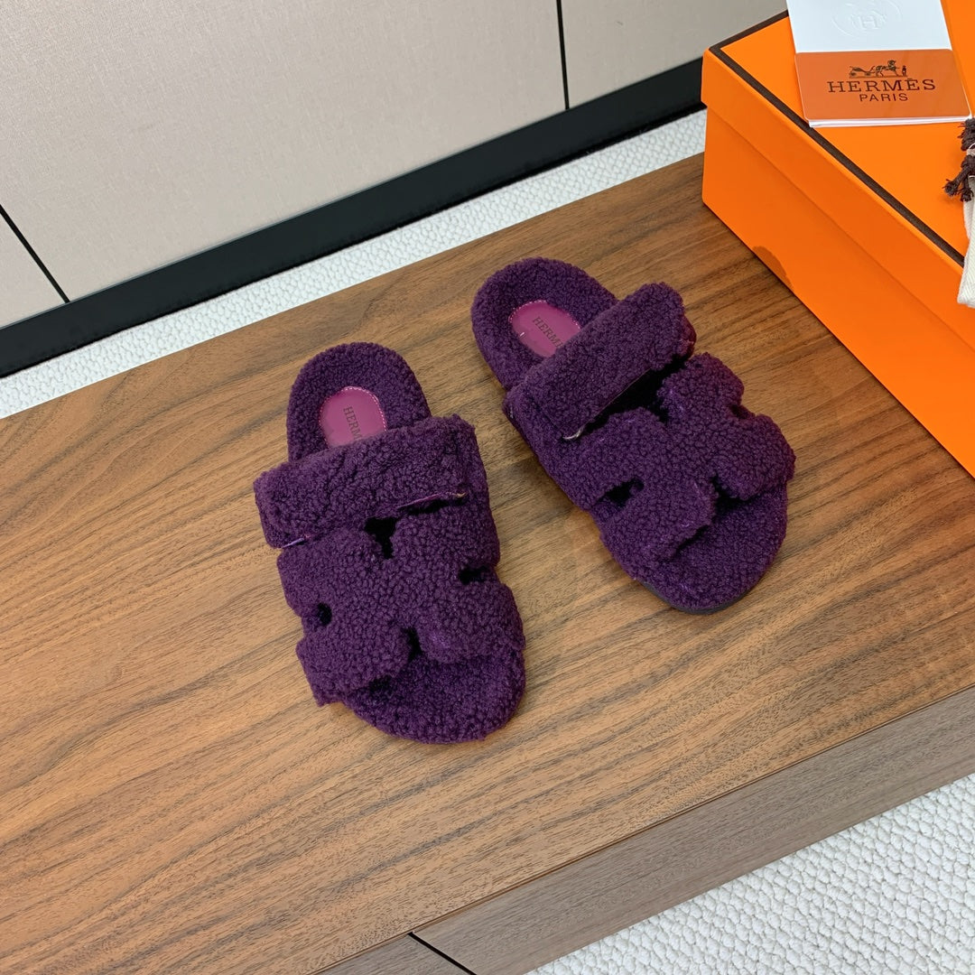 Hm Chypre Sandal In Dark Purple Lamb Wool 984175