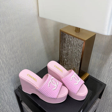 CC 26S Platform Slide Light Pink Raffia Sheepskin 688699