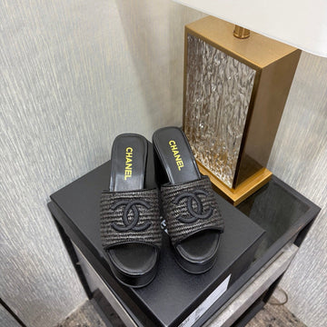 CC 26S Platform Slide Black Raffia Sheepskin 688700