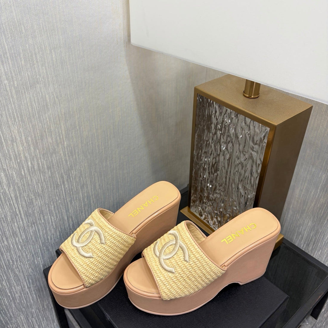 CC 26S Platform Slide Beige Raffia Sheepskin 688702
