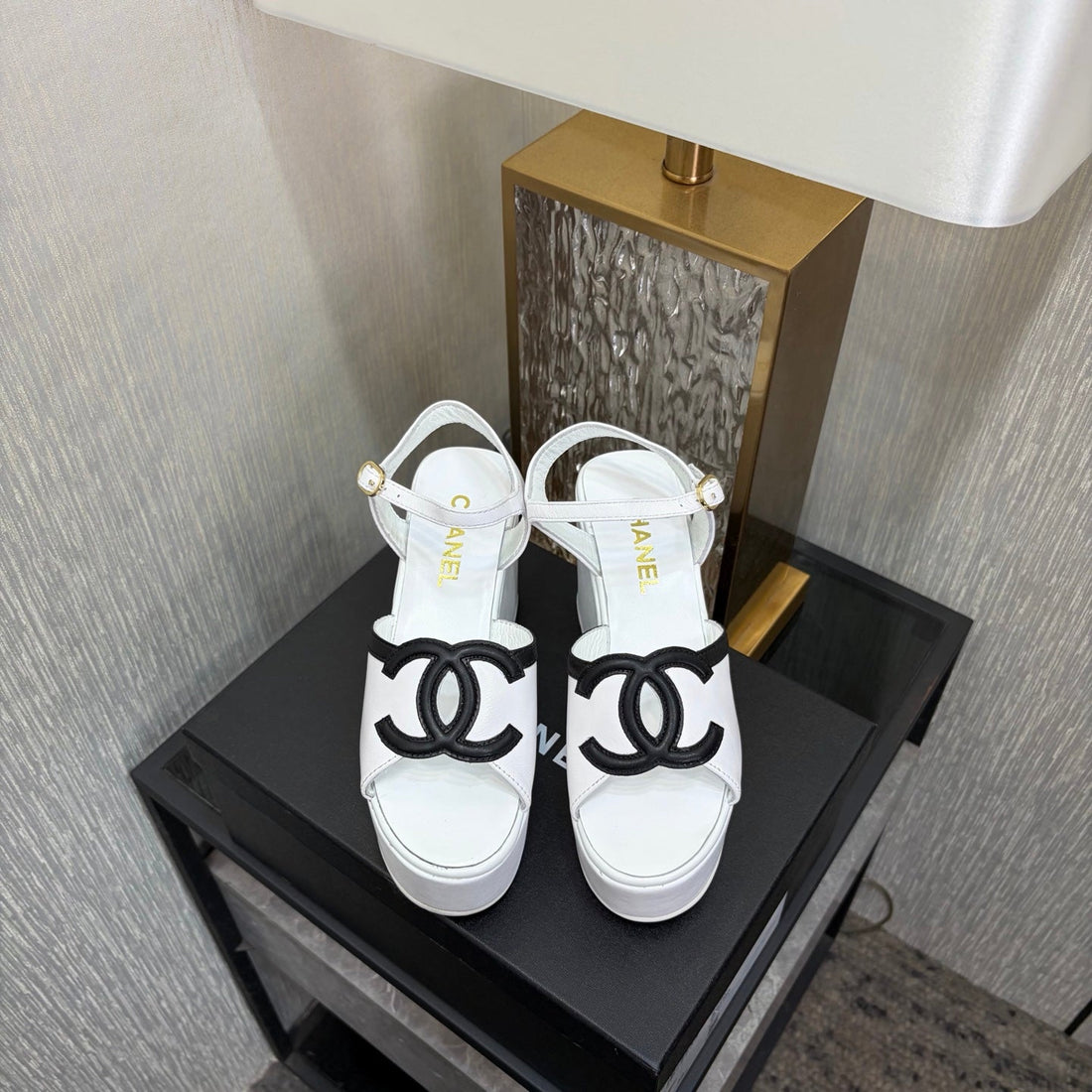 CC 26S Platform Sandals White Black Sheepskin 688706