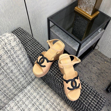 CC 26S Platform Sandals Beige Black Sheepskin 688707