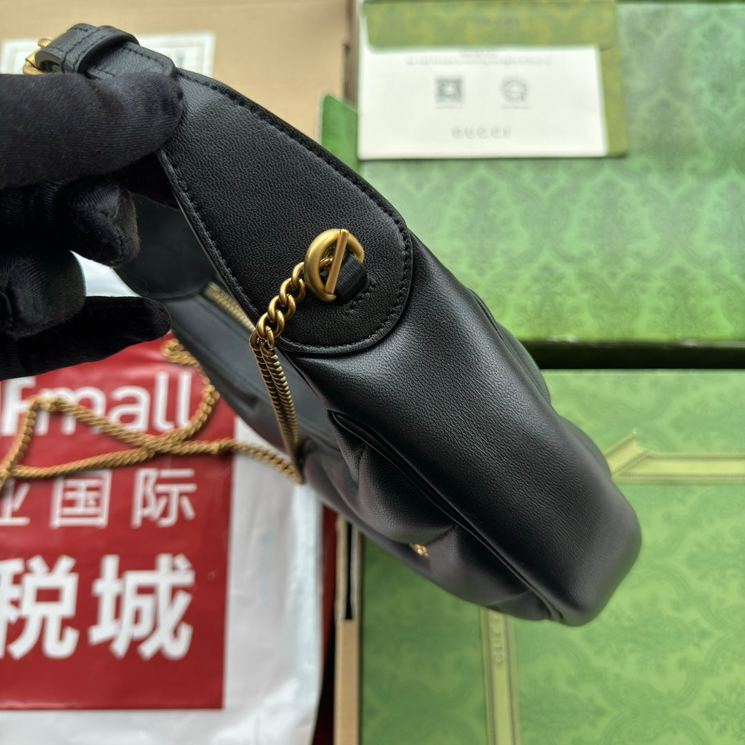 GG Marmont Half-Moon Shaped 21CM Black Calfskin Gold Hardware