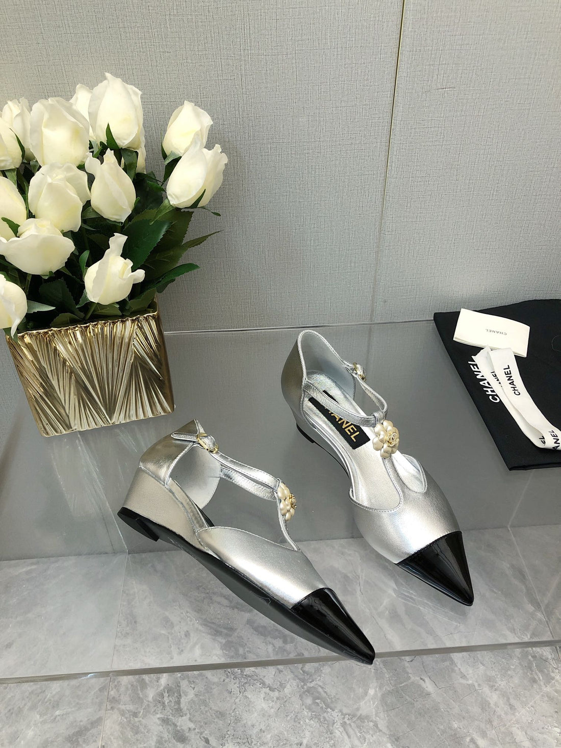 Camellia Cap Jane Sandals In Silver Mix Black Lambskin
